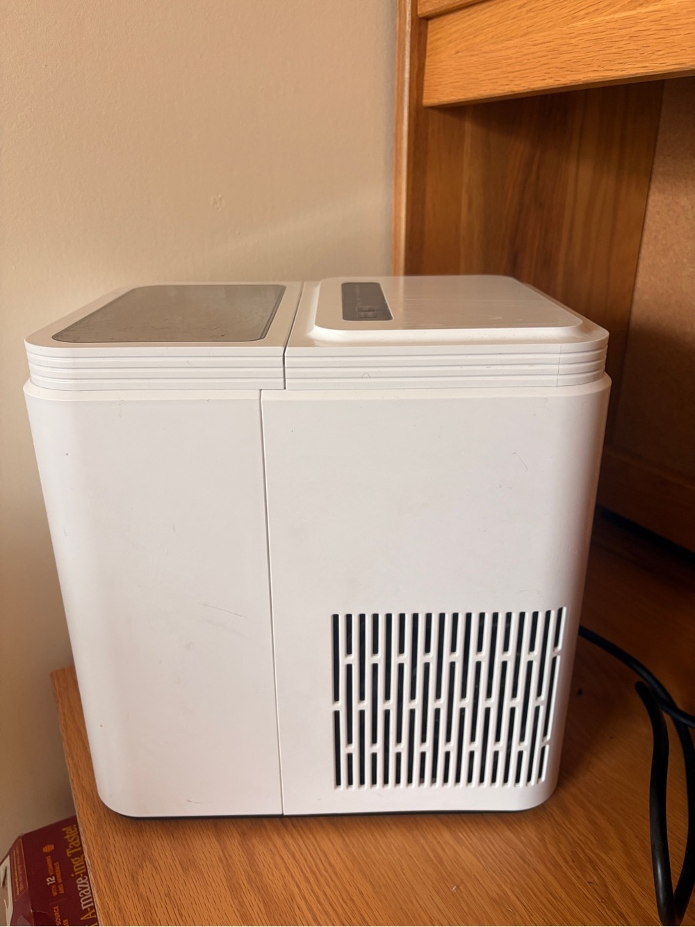 Ice maker - Picture 3 of 4